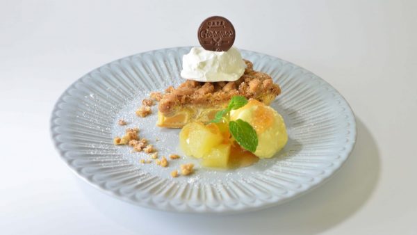 CAFÉ CINNAMON 特製<br>アップルパイ