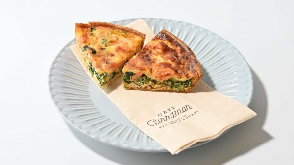 サーモンとほうれん草の<br>キッシュ