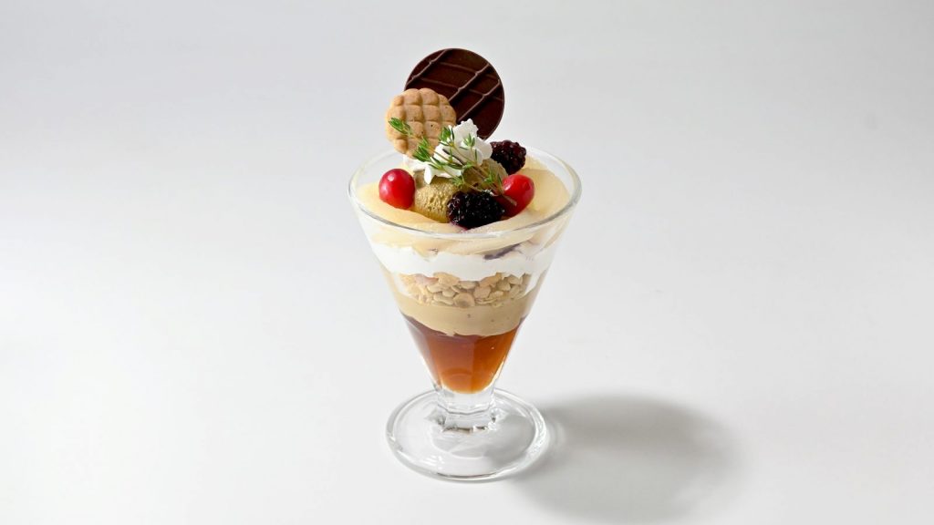 秋の紅茶たっぷりパフェ