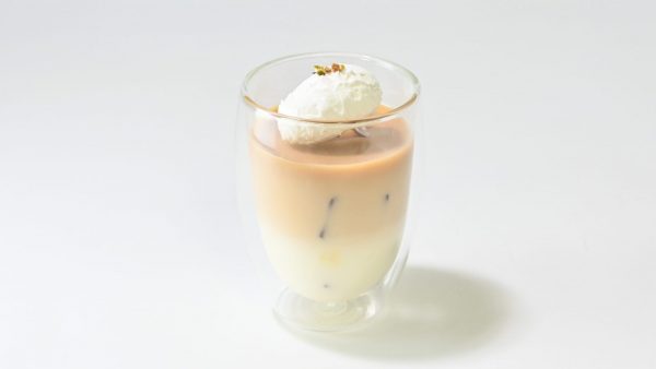 オータム・ミルクティーカクテル